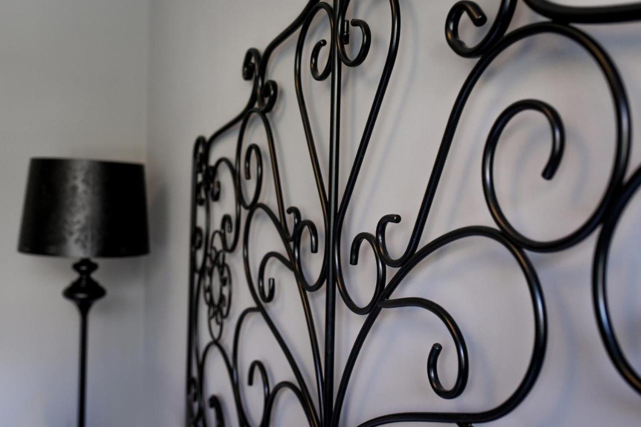 בוקרשט Captivating Old Town Apartment מראה חיצוני תמונה