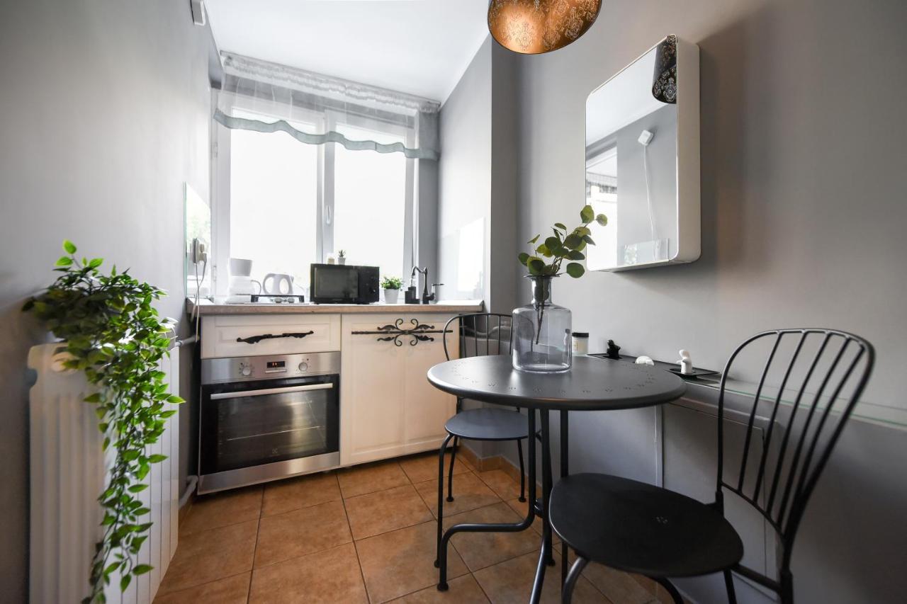 בוקרשט Captivating Old Town Apartment מראה חיצוני תמונה